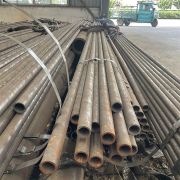 Welded-free carbon steel pipes for industrial and construction applications