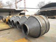 Compact mixer with 350-liter discharge capacity, ideal for small to medium concrete jobs