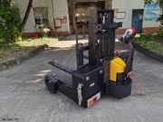 Electric Stacker Truck